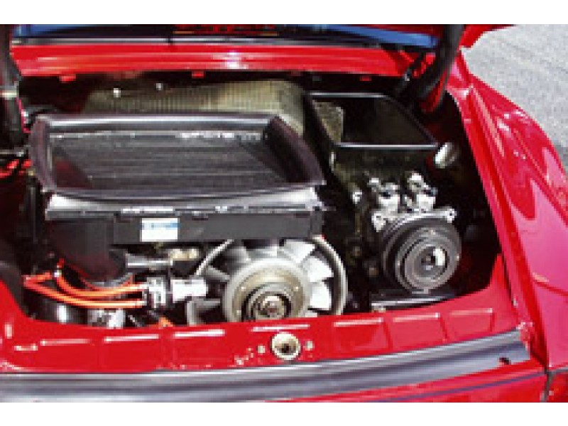 GruppeM Porsche 911 930  3.3 Turbo Intake System