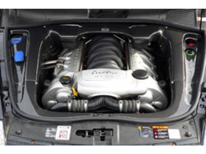 GruppeM Porsche Cayenne 955 4.5 V8 S/Turbo Intake System